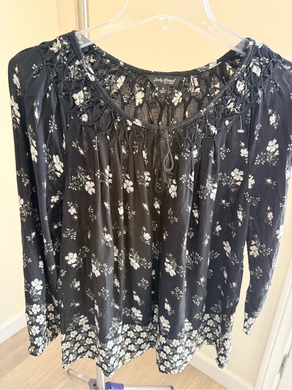 Lucky Brand Black White Floral Top S long sleeve with neck tie